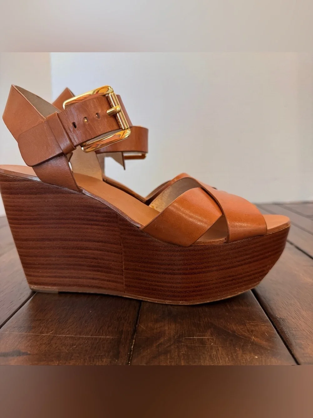 Michael Kors Peggy Platform Luggage Leather Tab Wedge Sandal Size 6.5M Boho Chic